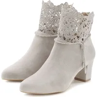 LASCANA Stiefelette, mit elegantem Spitzenbesatz, Stiefel, Boots LASCANA hellgrau