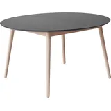 Esstisch HAMMEL FURNITURE "Meza Designtisch mit Auszugsfunktion und 2 Einlegeplatten", grau (graphit, naturfarben), B:135cm H:73,5cm T:135cm, Tischplatte: Graphit nanobehandeltes Fenix-Laminat (schwarzer Rand), Gestell: Weiß pigmentierte Eiche matt Lack (Massivholz);Mit nanobehandeltem Laminat, einer matten, seidigen Oberfläche, die Fingerabdrücke abweist und langlebig und hygienisch ist, Tische, Esstisch, Ø135(231) cm, runde Tischplatte aus MDF/Laminat, Massivholzgestell
