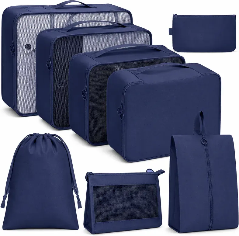 VoxorAI Reise-Set in Marineblau: 8-teilig, bestehend aus Reisetasche, Kosmetiktasche, Kleidersack und Kulturbeutel.