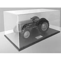 Luxusvitrine zum Ferguson TE 20 (Lieferung ohne Modell) Modell von Universal Hob...