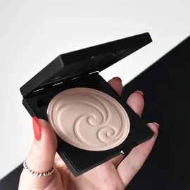 Living Nature Luminous pressed Powder light