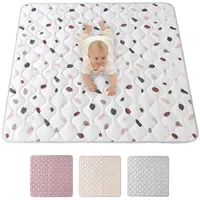 Hakuna Matte Gesteppte Krabbeldecke Baby 127cm, Konfetti – extra