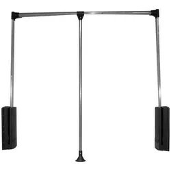Kleiderlift in Schwarz/Chromfarben
