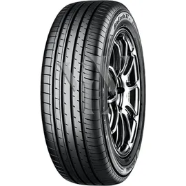 Yokohama 215/50 R18 92V