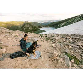 Ruffwear Hundebett Highlands Pad L 108,6 x 68 cm grau