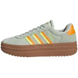 Linen Green / Crew Orange / Hi-Res Yellow 44