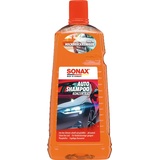 SONAX AutoShampoo Konzentrat (2 Liter) durchdringt und löst Schmutz gründlich, ohne Angreifen der Wachs-Schutzschicht | Art-Nr. 03145410
