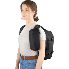 Normani Erweiterbarer Handgepäck-Rucksack mit Reisepass Brusttasche | Schwarz