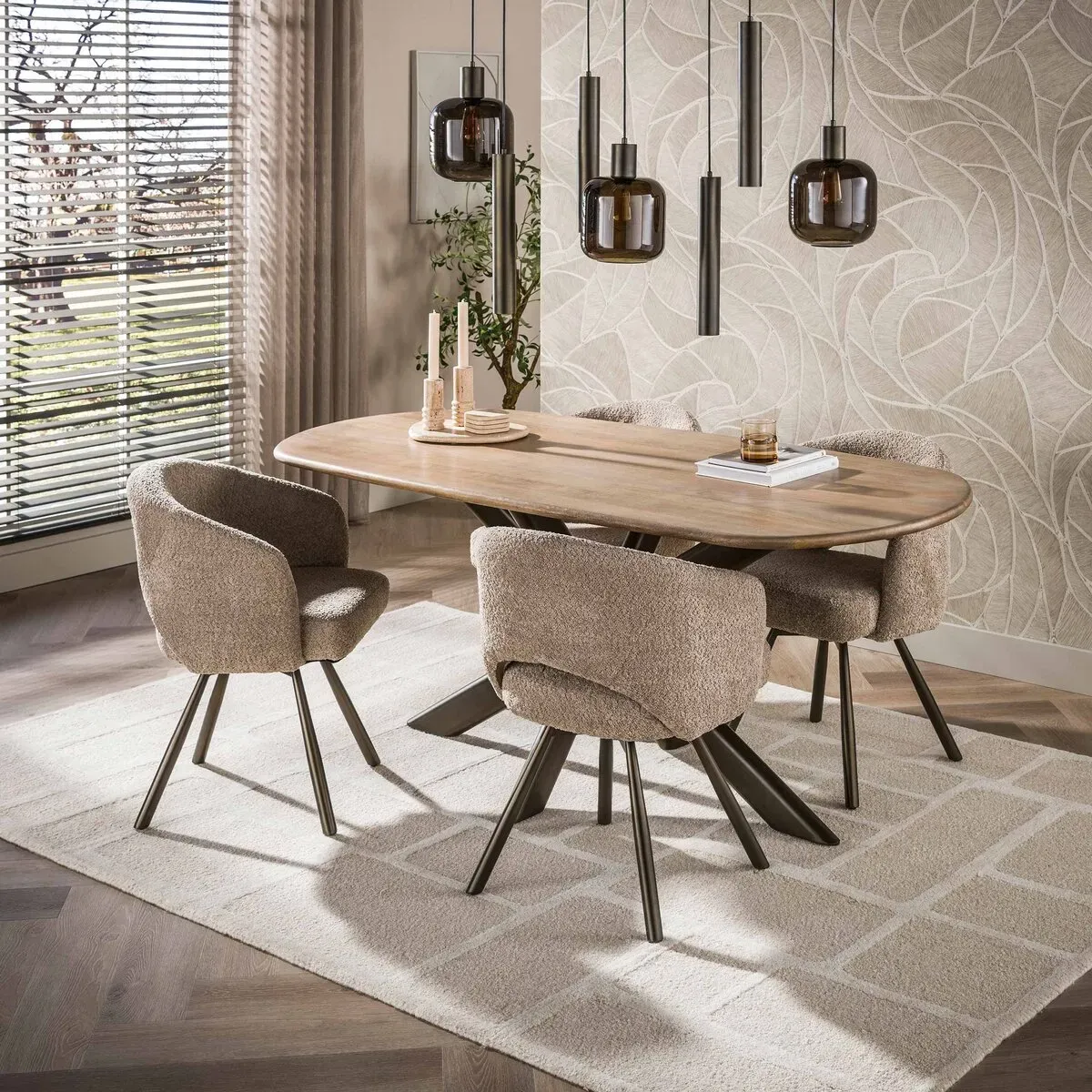 Esstisch Camin Mangoholz massiv, modern oval mit Spider-Gestell, Braun, 180 x 95 cm
