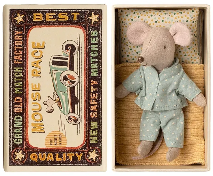 Maileg Kleiner Bruder Maus in Schachtel Stofftier - Mit Box, handbemaltes Gesicht, 13 cm