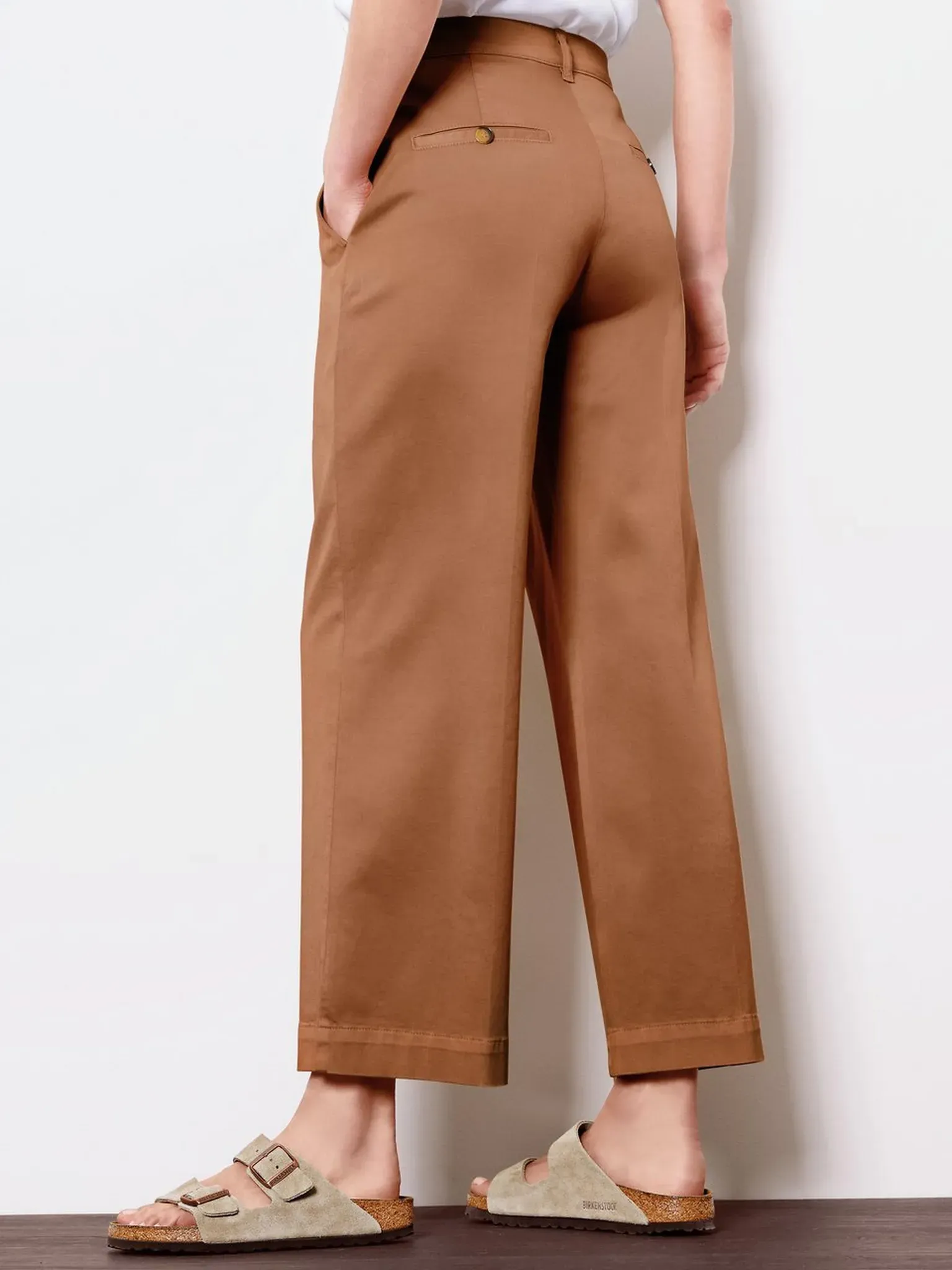 Le pantalon  DAY.LIKE marron