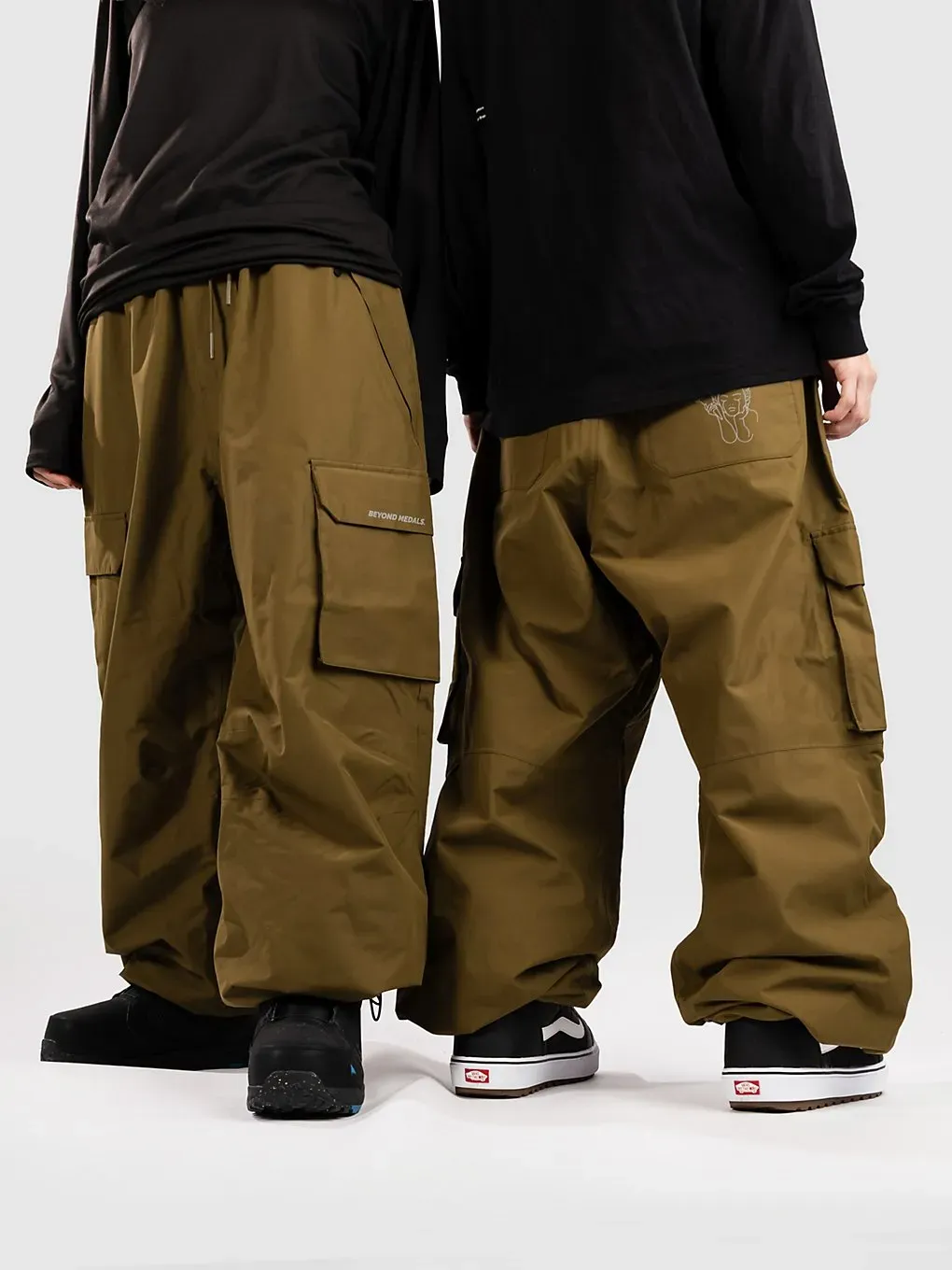 Beyond Medals Park Cargo Hose olive Gr. XL