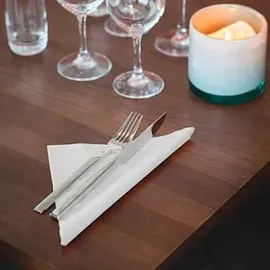 TORK Servietten Lunch Advanced weiß 2-lagig 32,5 x 32,8 cm, 200 St.