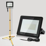 Yakimz LED Baustrahler mit Stativ, 100W IP66 Wasserdicht Fluter Strahler, 3000K Warmweiß 8500LM Baustellenlampe,Arbeitsscheinwerfer für Keller Schuppen Lager (mit 1m Kabel,kein Stecker)