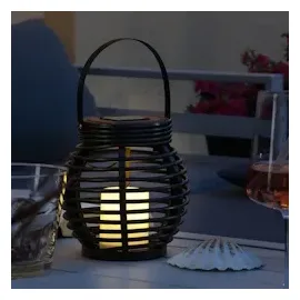 MARELIDA LED Solar Laterne mit LED Kerze - Korboptik - flackernde LED - H: 15cm -Lichtsen...