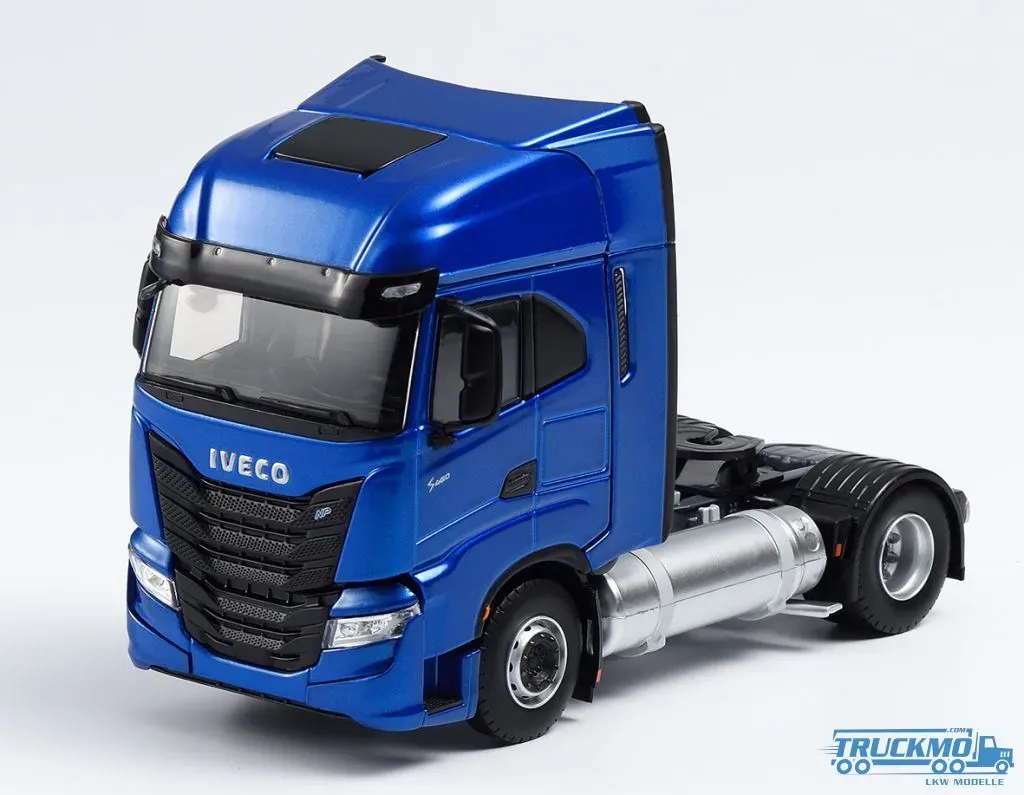 Eligor Iveco S Way NP Zugmaschine blau 116668
