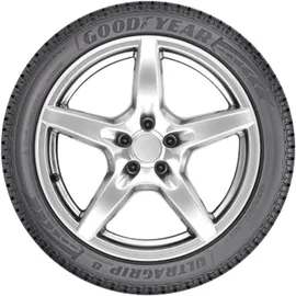 Goodyear UltraGrip 8 Performance 225/45 R17 94V