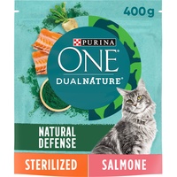 Purina ONE DUALNATURE Kroketten sterilisierte Katze reich an Lachs und mit natürlicher Spirulina – 8 Beutel à 400 g
