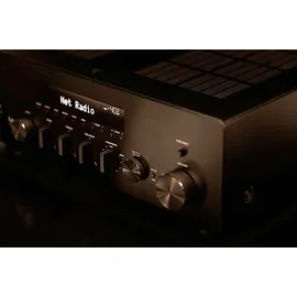Yamaha R-N600A Network Receiver Schwarz)