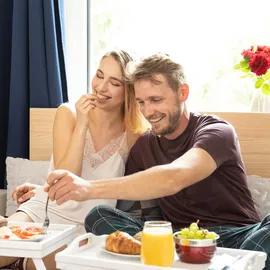 Relaxdays Betttablett weiß 64,0 x 31,0 cm