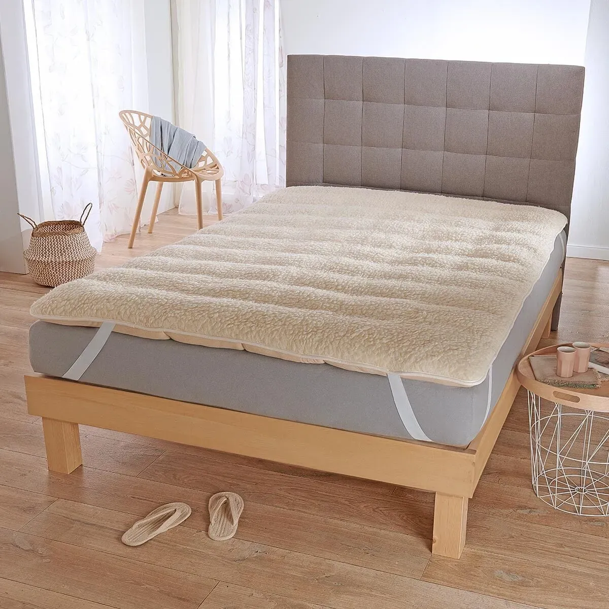 Traumschlaf Premium Lammflor Topper Unterbett 200x200 cm - beige