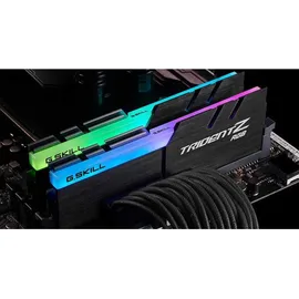 G.SKILL Trident Z RGB AMD Edition 16 GB Kit PC4-28800 F4-3600C18D-16GTZRX