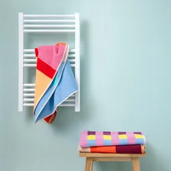 REMEMBER Badetuch "Nesa" - 80 x 200 cm - 100% Baumwolle - Buntes Badetuch