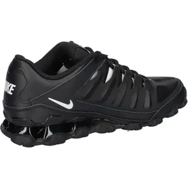 Nike Reax 8 TR Damen Schwarz/Weiß 38