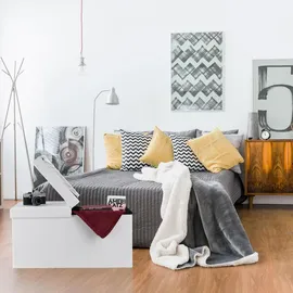 Relaxdays Sitzbank, mit Stauraum, faltbar, Leder-Optik, klappbarer Deckel, Flur, Schlafzimmer, Polster Truhenbank, Weiß