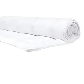 Beliani Bettdecke Weiß Mikrofaser 135 x 200 cm Extra Warm Ganzjahresdecke Vier-jahreszeiten Steppdecke Steppbett Monochromatisch Paspel Schlafzimmer