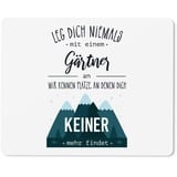 JUNIWORDS Mauspad Mousepad, Leg Dich Niemals mit einem Gärtner an. Wir kennen Plätze, an denen Dich keiner mehr findet