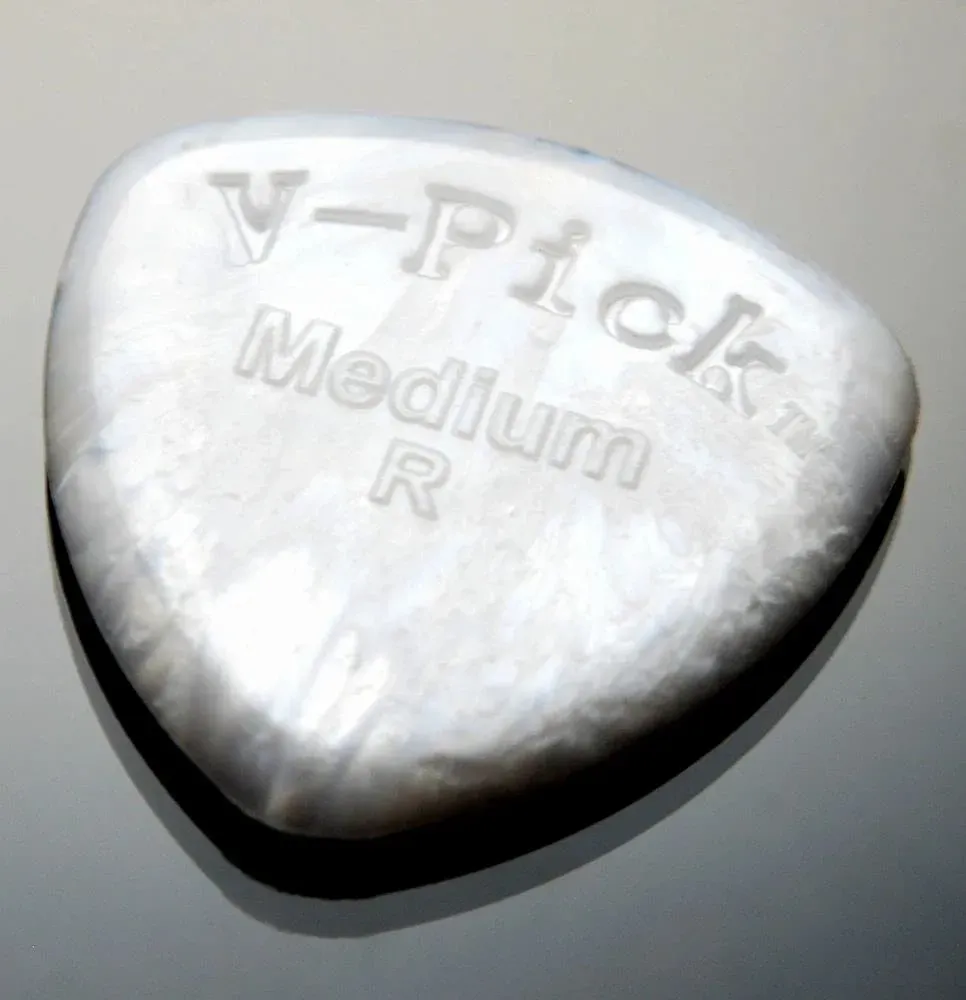 V-PicksTM »MEDIUM ROUND - GUITAR AND MANDOLINE PICK« Plektren für Gitarre und Mandoline - 2.75mm - Farbe: Pearly Gates White