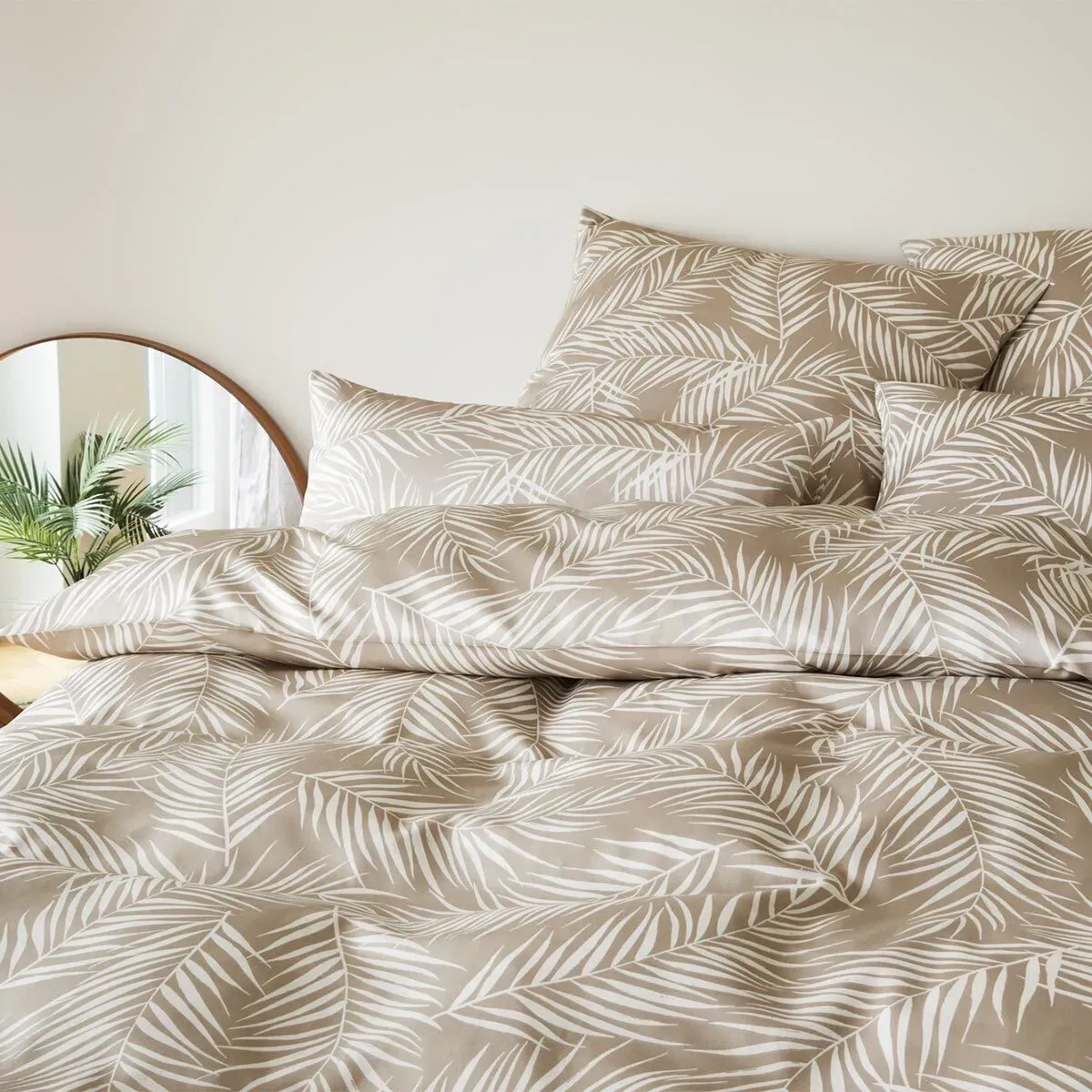 elegante Mako-Satin Bettwäsche Maison Leaves natur Kissenbezug einzeln 80x80 cm - beige