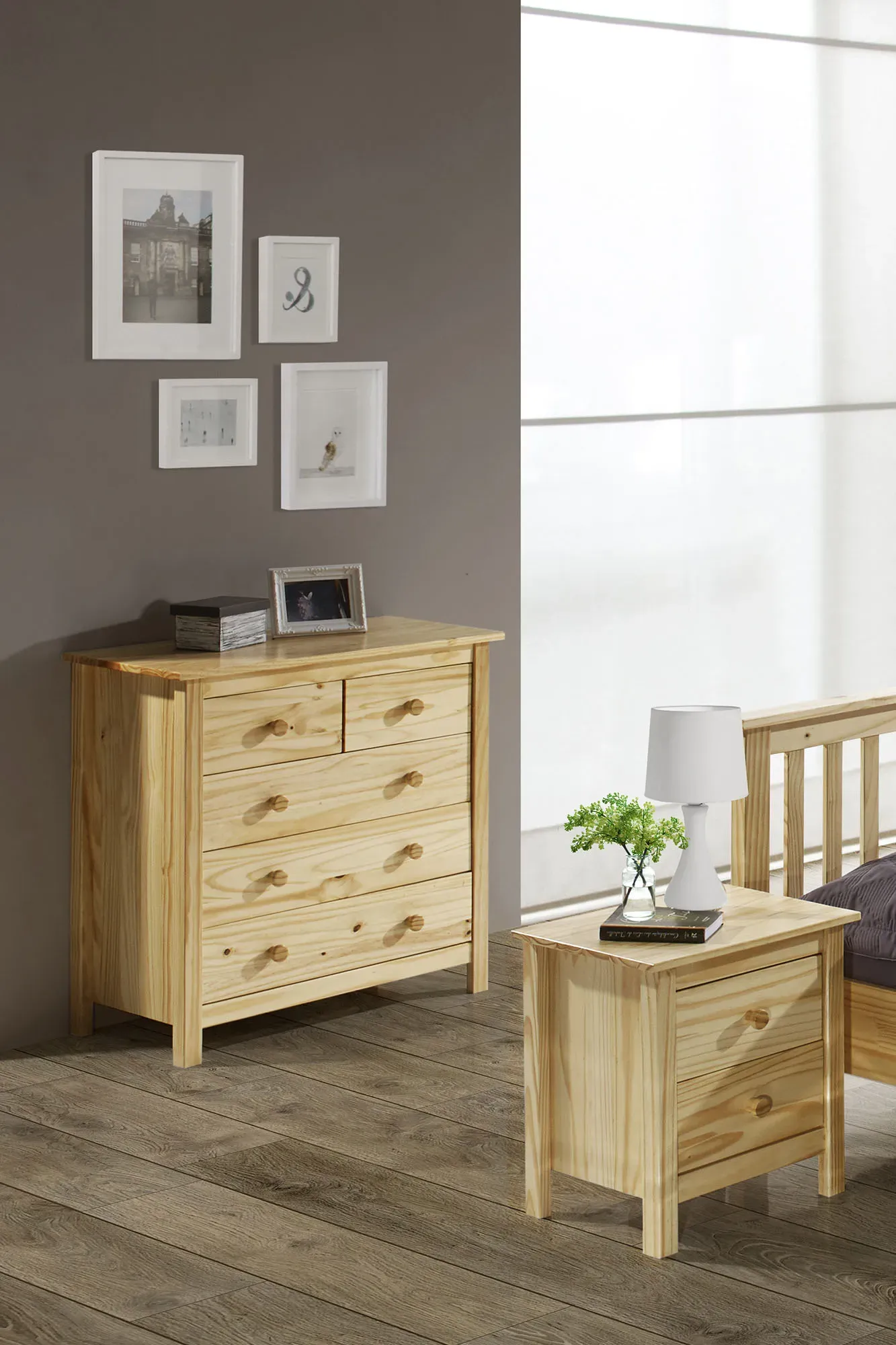 Kommode MÖBILIA, beige (natur), B:79cm H:80cm T:40cm, Massivholz, Sideboards, Kommode, gefertigt aus massivem Kiefernholz