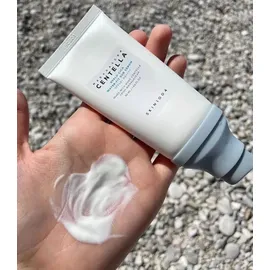 Skin1004 Madagascar Centella Hyalu-Cica Water-Fit Sonnenserum 50 ml