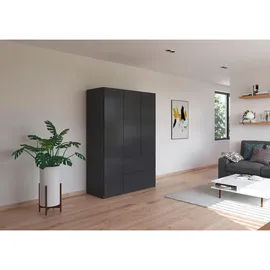 Rauch Möbel Drehtürenschrank, Kleiderschrank, 3-türig, 2 Schubkästen, Grau-metallic, Schwarz, Push-to-open, Griffprofil grau-metallic, 136x197x54 cm
