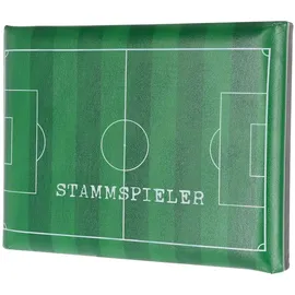 Geschenkestadl Fussball Bierkastensitz 43 x 33 cm grün mit Aufdruck Stammspieler Spielfeld Sitzhocker, 882301