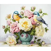 Luca-S Kreuzstich Stickpackung Vase mit Rosen und Vögel, Zählmuster