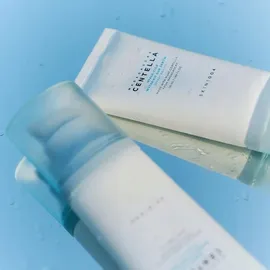 Skin1004 Madagascar Centella Hyalu-Cica Water-Fit Sun Serum 50 ml