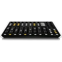 Behringer X-TOUCH COMPACT Controller
