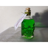 Totenkopf Flasche mit Pfefferminz - Likör - 50 %vol !  -0,2 L- (GP:6,05€/100ml)