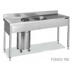 Spüle mit Becken und Schale Schale und Bügel 600 Tiefe Distform 1800x600x850/900 mm.