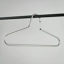 Spinder Kleiderbügel SPINDER DESIGN "Victorie", grau (aluminiumfarben), B:42cm H:21,5cm T:1cm, Metall, Kleiderbügel, Kleiderbügel, Breite 42 cm