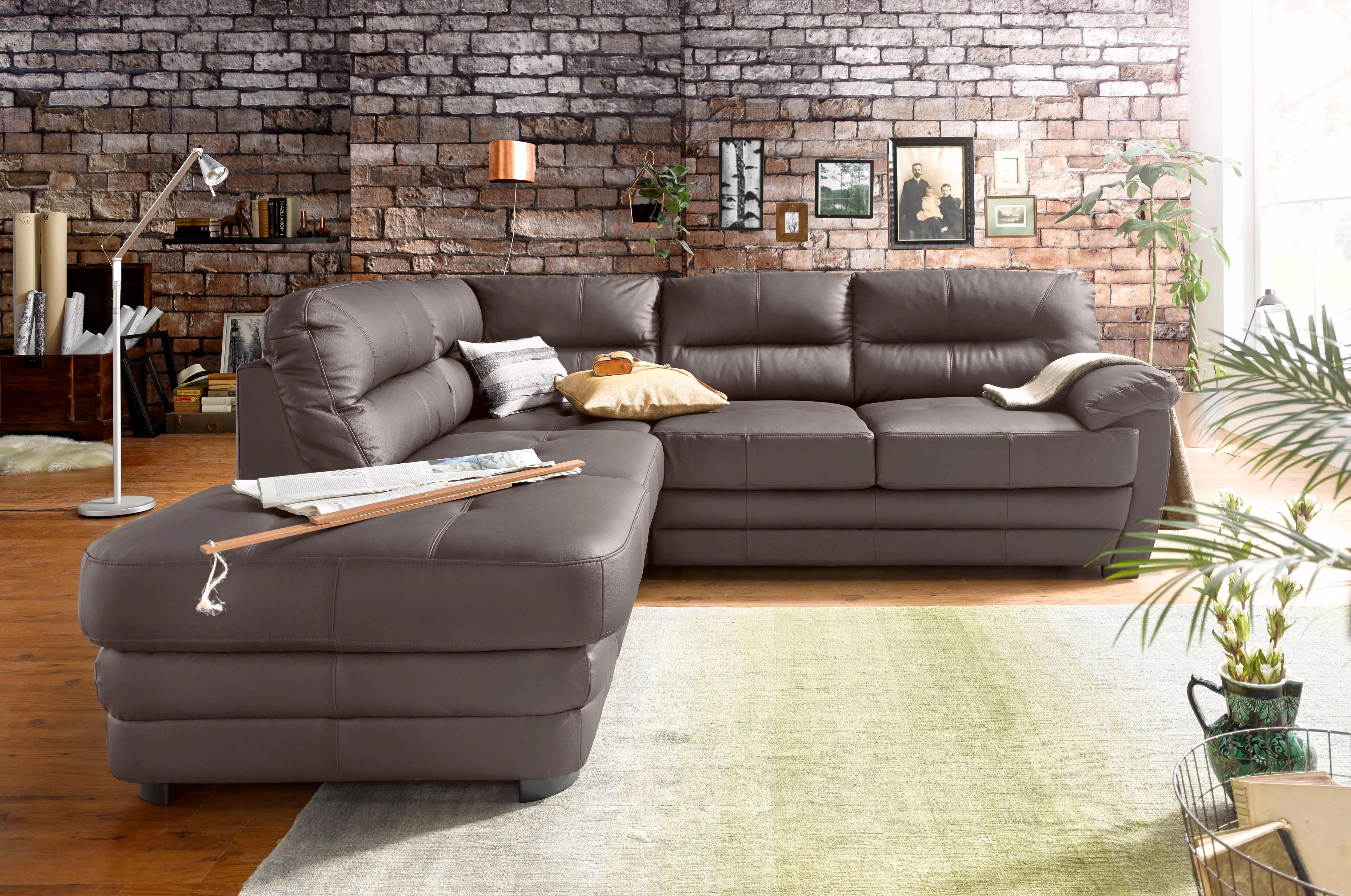 Ecksofa COTTA "Royale L-Form", braun, B:250cm H:88cm T:234cm, Luxus-Kunstleder, frei im Raum stellbar, Luxus-Microfaser (100% Polyester), frei im Raum stellbar, NaturLEDER (echtes Rindsleder) in Sitz und Rücken. Die Rückseiten sind mit Spannstoff bezogen, Kunstleder SOFTLUX, frei im Raum stellbar, Sofas, wahlweise mit Bettfunktion