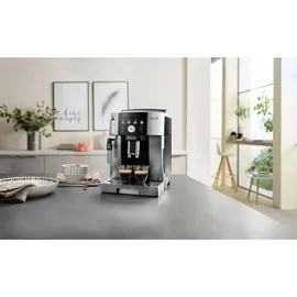 De'Longhi Magnifica S Smart ECAM 250.23 SB silber/schwarz