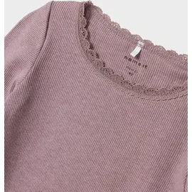 NAME IT Langarmshirt NMFKAB LS TOP NOOS in Feinripp und mit süßer Spitzenkante am Ausschnitt lila 92 EU
