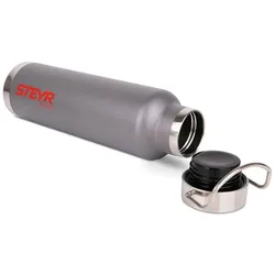 Steyr Trinkflasche isoliert