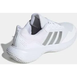 adidas Damen Tennisoutdoorschuhe GAMECOURT 2 E, Größe 42 2⁄3 in Weiß FTWWHT/SILVMT/SILVMT