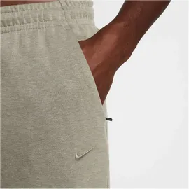 Nike Primary Dri-FIT UV Versatile Jogginghose Herren 320 light army/htr/light army S