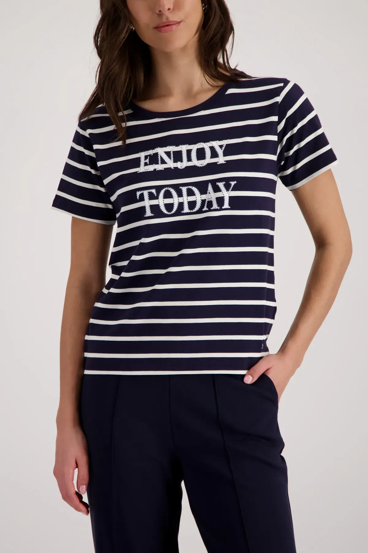 T-Shirt MONARI, Damen, Gr. 42, marine ger, Web, Obermaterial: 47% Baumwolle, 47% Modal, 6% Elasthan, geringelt, regular fit taillenbedeckt, Rundhals, eingesetzt gerader Abschluss, Shirts T-Shirt, Regular fit mit Streifen